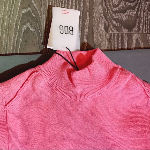 BDG pink long sleeve sweater S - Picture 3 of 4
